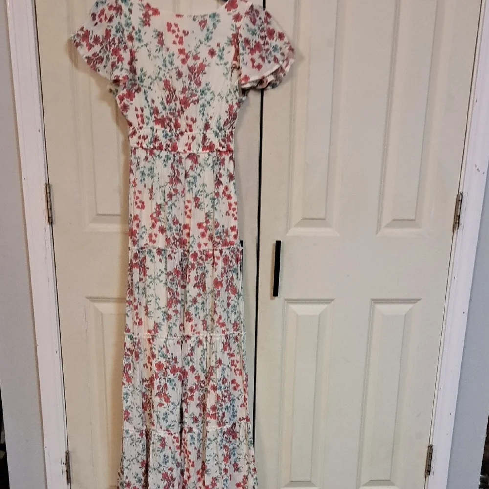 Better Together Floral Maxi Dress - Red and Cream - Picture 5 of 5